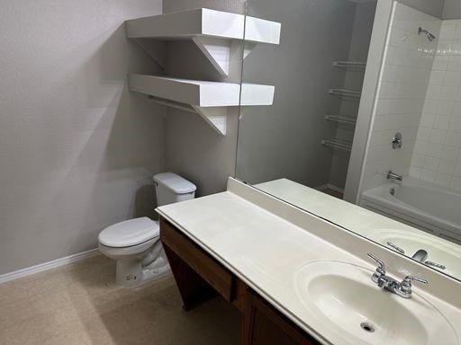 Building Photo - 9328 Goldenview Dr