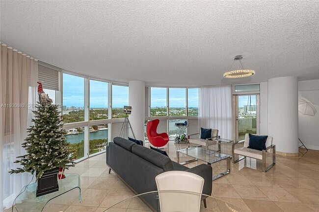 Building Photo - 6301 Collins Ave