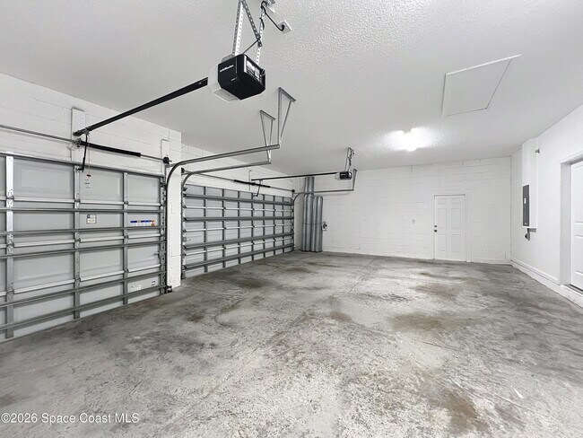 Building Photo - 414 Loymer Cir