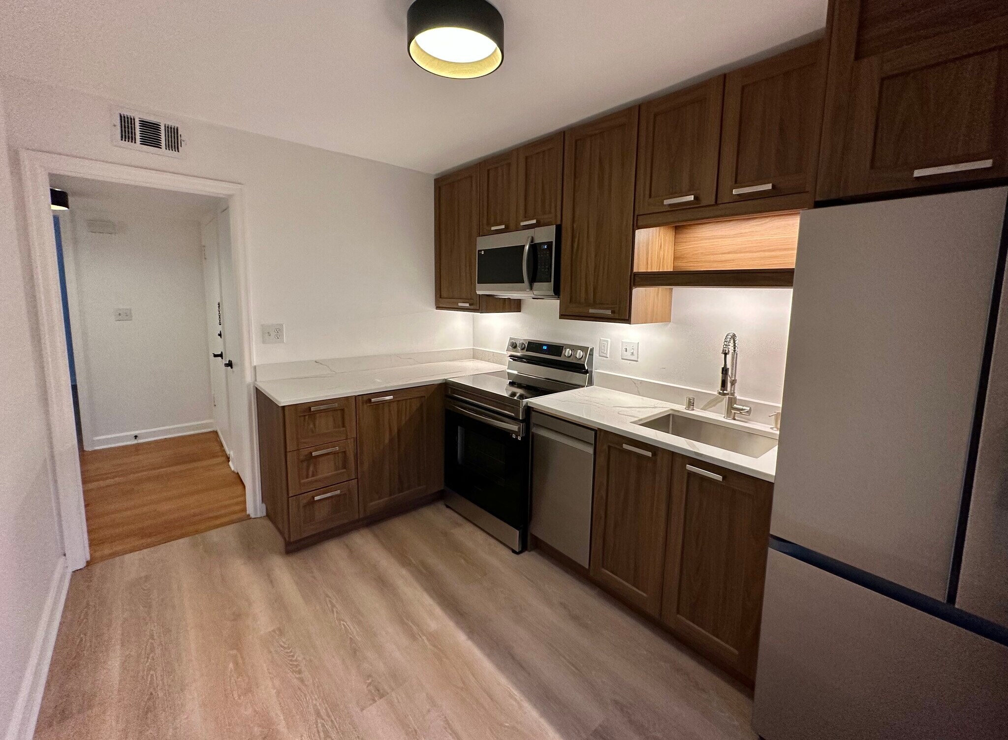 Building Photo - 4950 N Port Washington Rd