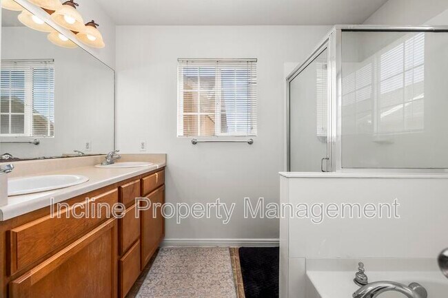 Building Photo - 7623 Yellowwood Ln