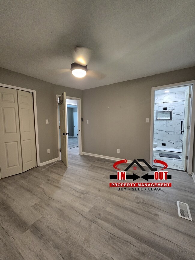Building Photo - 350 Longhorn Dr