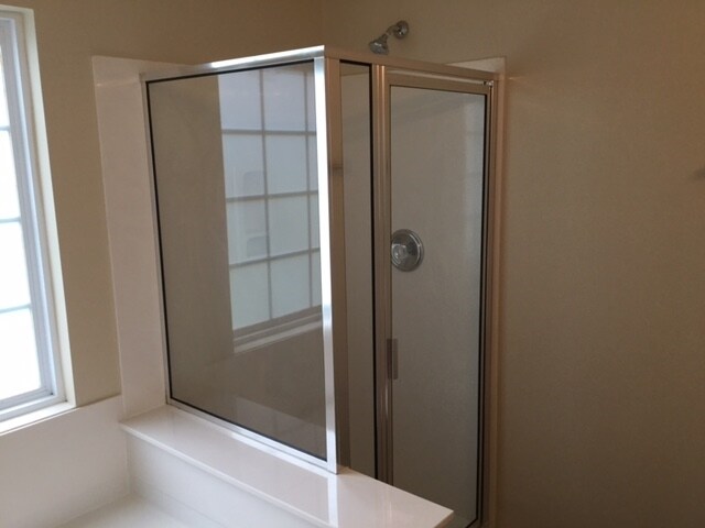 Building Photo - 5013 Springdale Dr