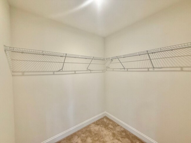 Building Photo - Spacious 3BD, 2.5BA End Unit Raleigh Townhome Near White Oak Shopping Center, I-40, and Downtown ...