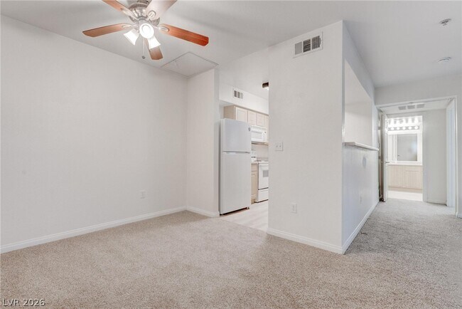 Building Photo - 6955 N Durango Dr