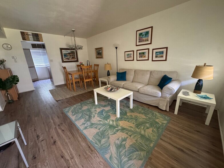 LIving Room - 6700 1st Ave S