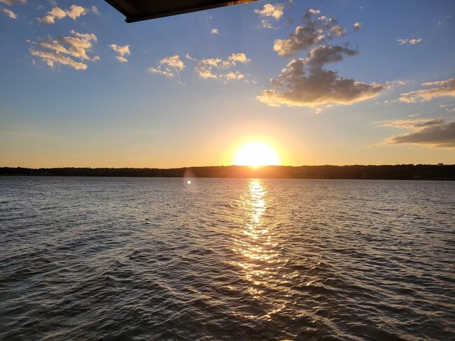 Building Photo - 34 Lausanne Ct