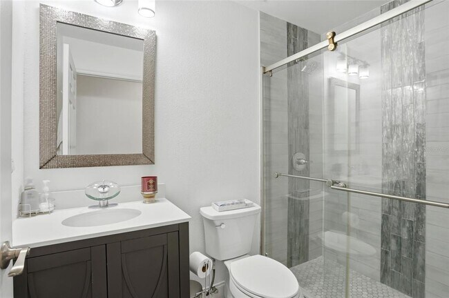 Building Photo - 10608 Laxton St