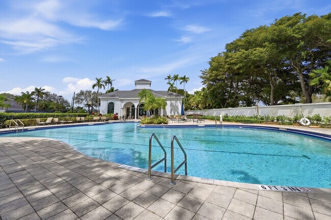 Building Photo - 5006 NW 24th Cir