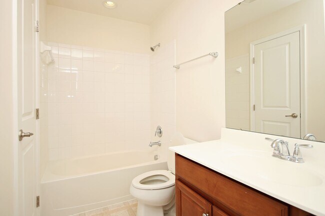 Building Photo - N. Albemarle Co Home With Fenced Yard, Near NGIC/DIA/NGA