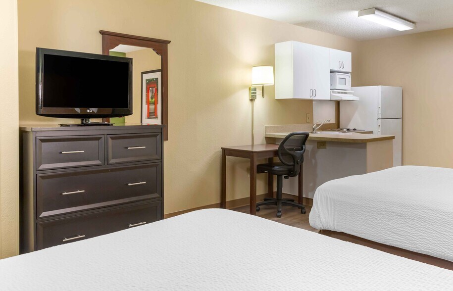 Building Photo - Furnished Studio-Raleigh - RDU Airport