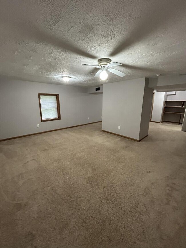 Building Photo - 3342 Yellow Sulphur Rd