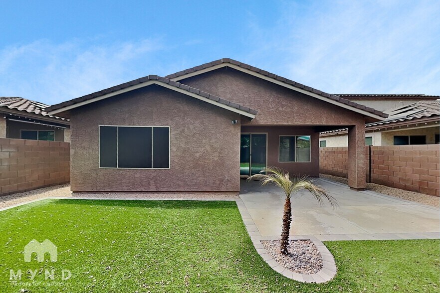 Building Photo - 12226 W Briles Rd