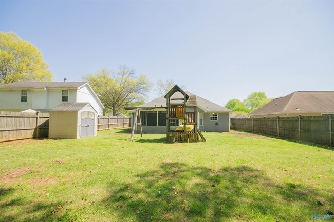 Building Photo - 215 Cypress Creek Dr