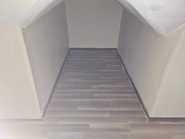 Building Photo - 1612 S 31st St