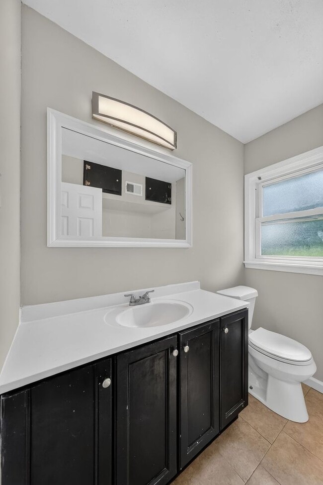 Building Photo - 2059 Wilbert Dr