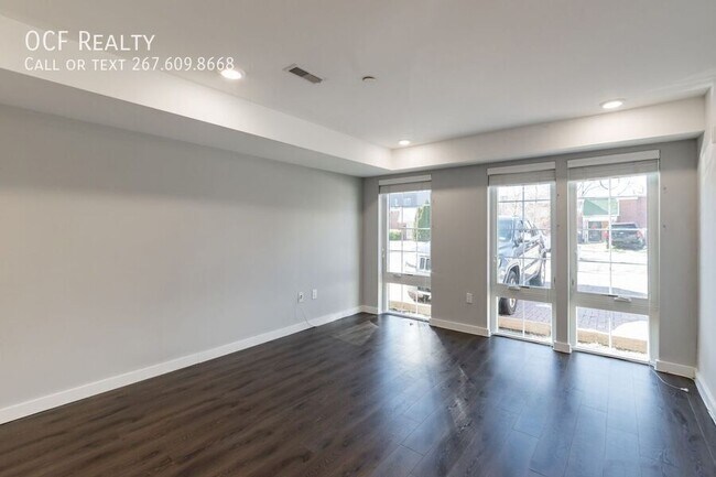 Building Photo - 749 N 20th St