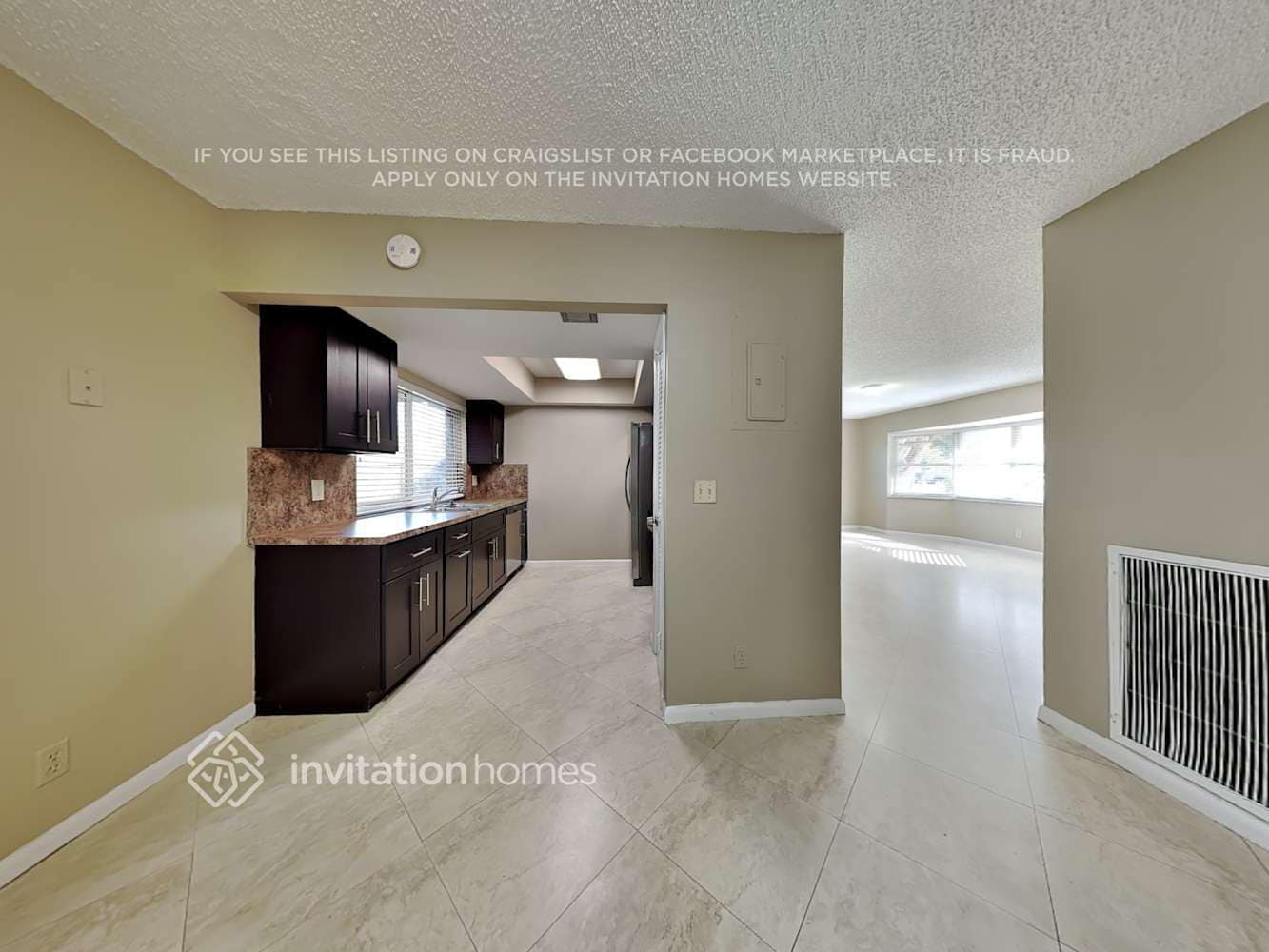 Building Photo - 5065 1st Rd