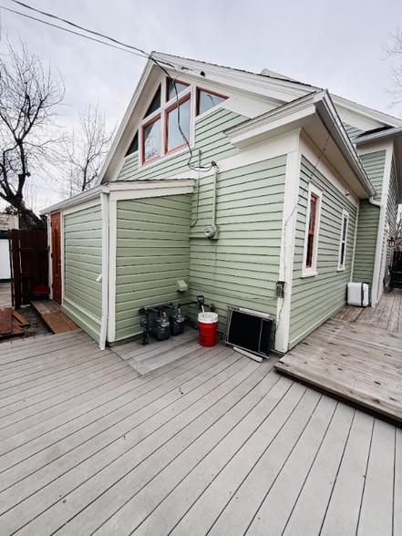 Building Photo - 519 W Park St