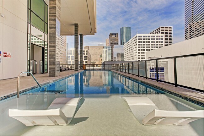 Building Photo - 1211 Caroline St