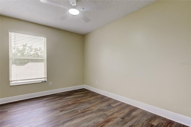 Building Photo - 6101 Lanshire Dr