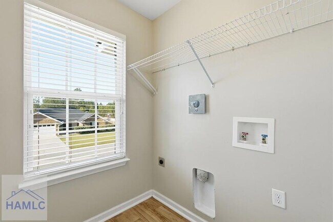 Building Photo - 374 Mill Pond Ln