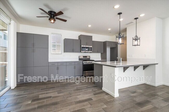 Building Photo - 3740 Highpark Way