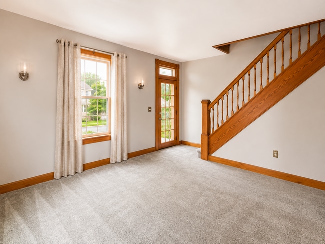 Building Photo - Classic Charm Meets Modern Updates in This Spacious Home ?