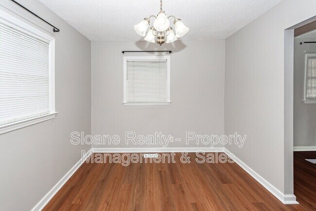 Building Photo - 1520 N Avalon Cir