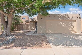 Building Photo - 6423 Dona Linda Pl NW