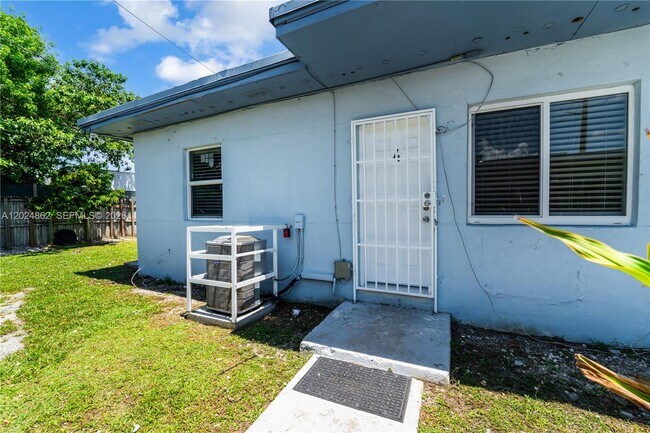 Building Photo - 22300 SW 117th Ave