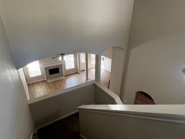 Building Photo - 10621 Sunflower Dr