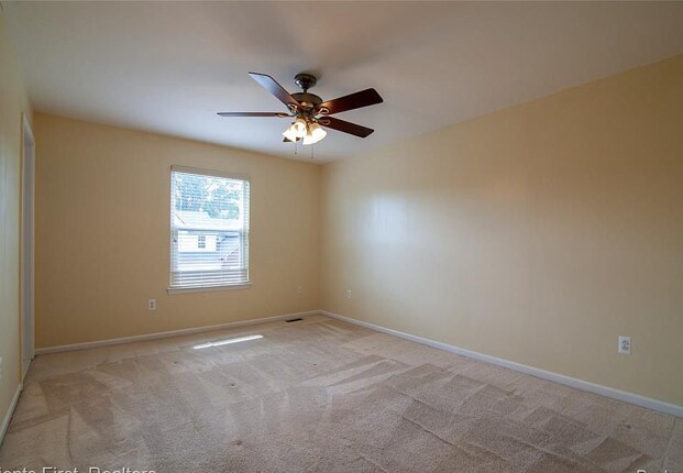 Building Photo - 2090 Preserve Cir W