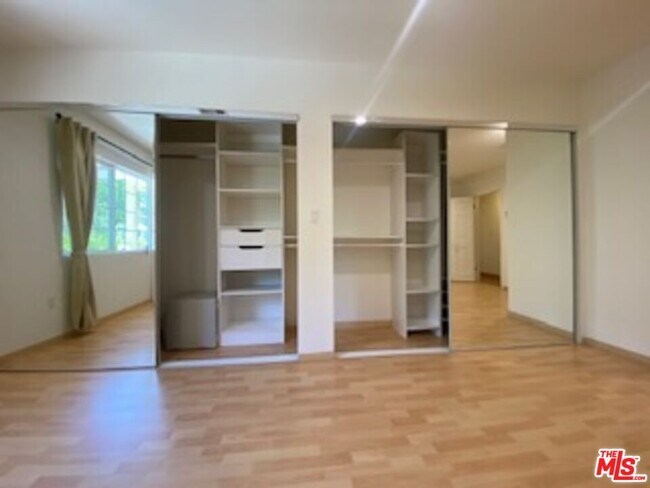 Building Photo - 3967 Oeste Ave