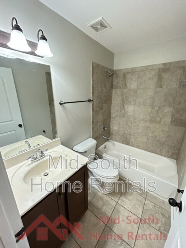 Building Photo - 8894 Smith Ranch Dr