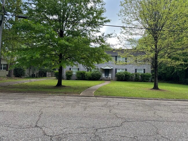 Building Photo - 2439 College St