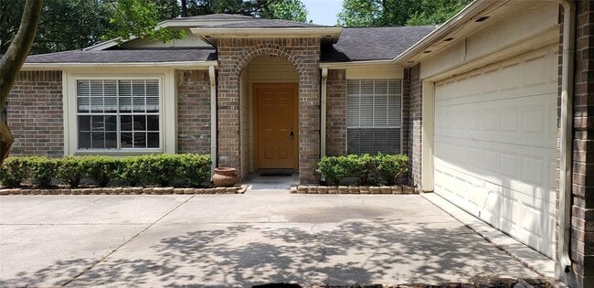 Primary Photo - 28811 Sedgefield St