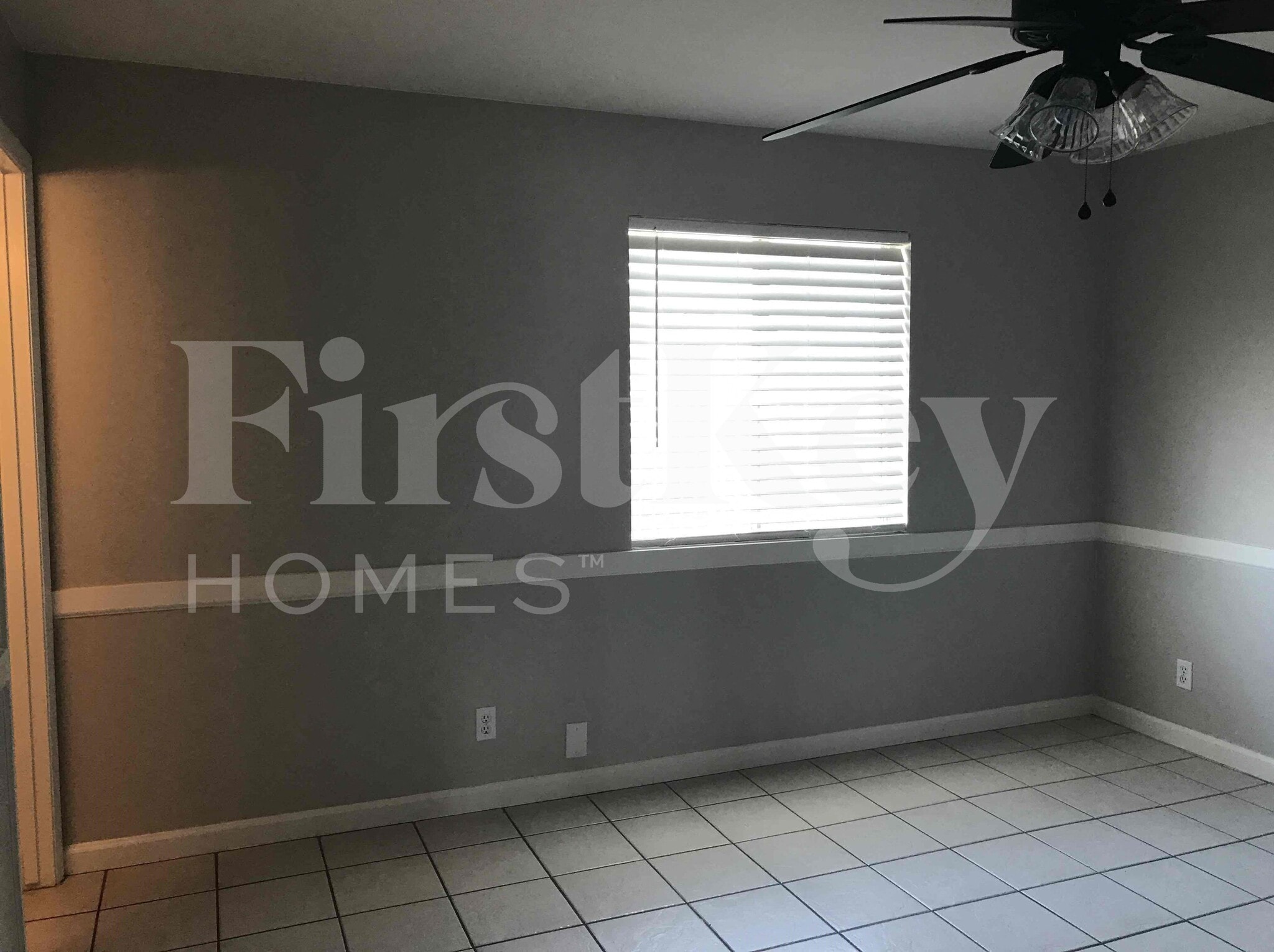 Building Photo - 9409 N 36th Dr