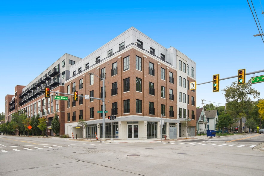 Building Photo - The Point