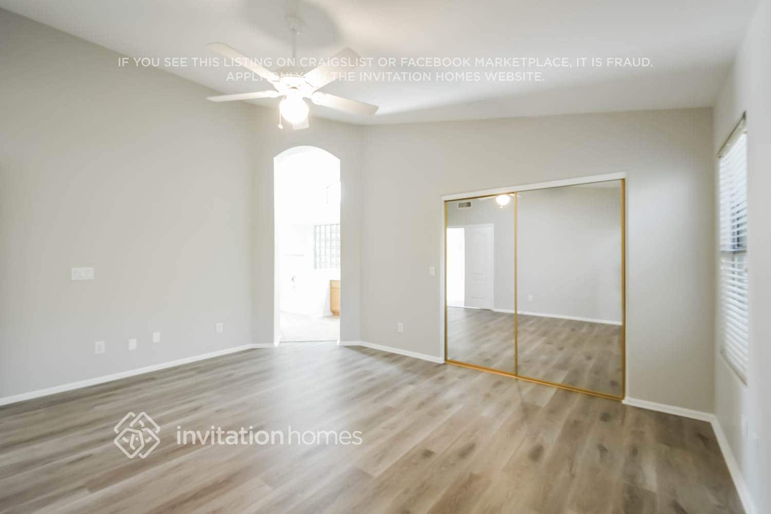 Building Photo - 10229 W Daley Ln