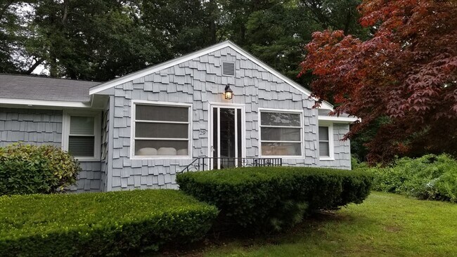 Building Photo - 29 Sandy Brook Rd