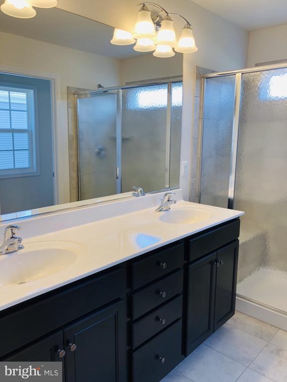 Building Photo - 336 Boxelder Dr