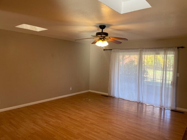 Building Photo - Incredible 3bd/2ba house surrounded by working orchards! Available now!