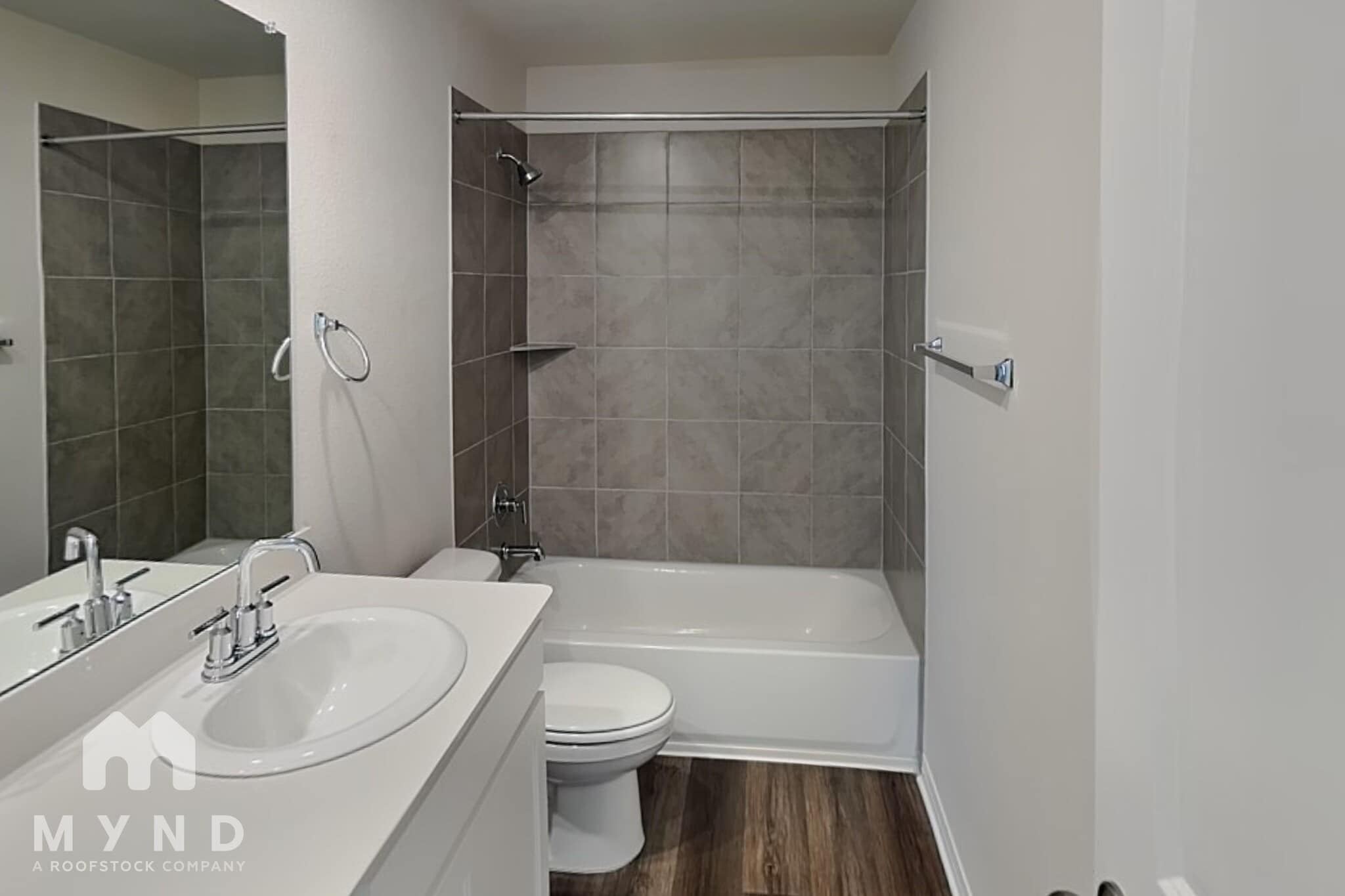 Building Photo - 1850 Settlers Glen Dr