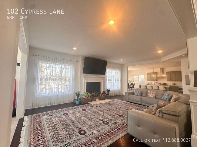 Building Photo - 102 Cypress Ln