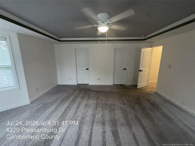 Building Photo - 4220 Pleasantburg Dr