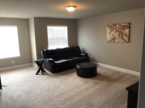 Building Photo - 5703 Freeport Leaf