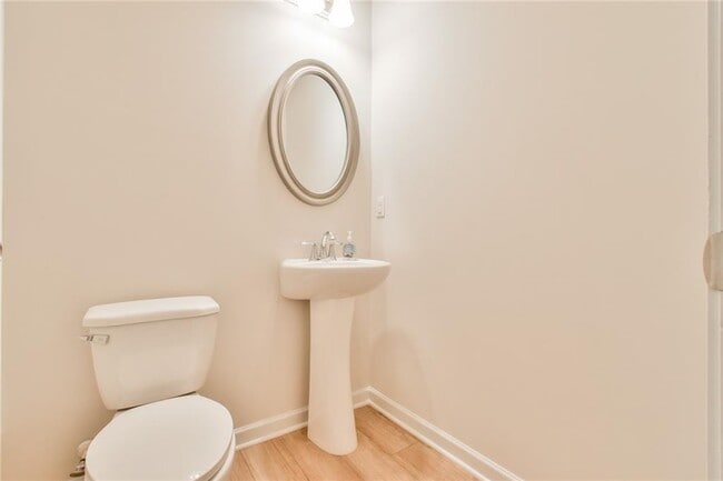 Building Photo - 4541 Bishops Ln