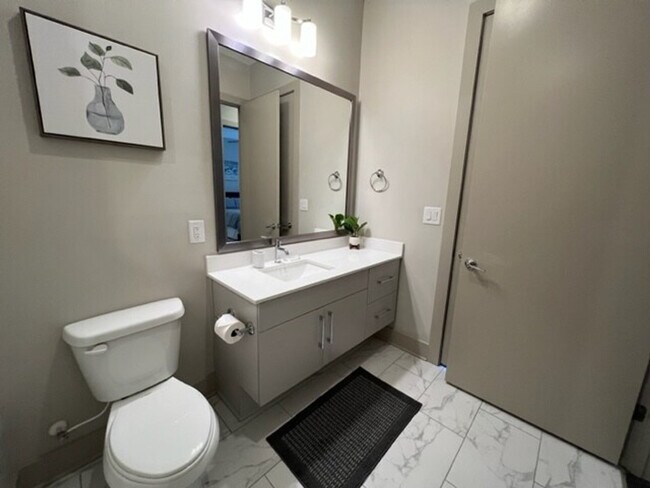 Building Photo - 3158 Stillhouse Creek Dr