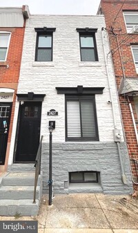 Building Photo - 2427 1/2 E Huntingdon St